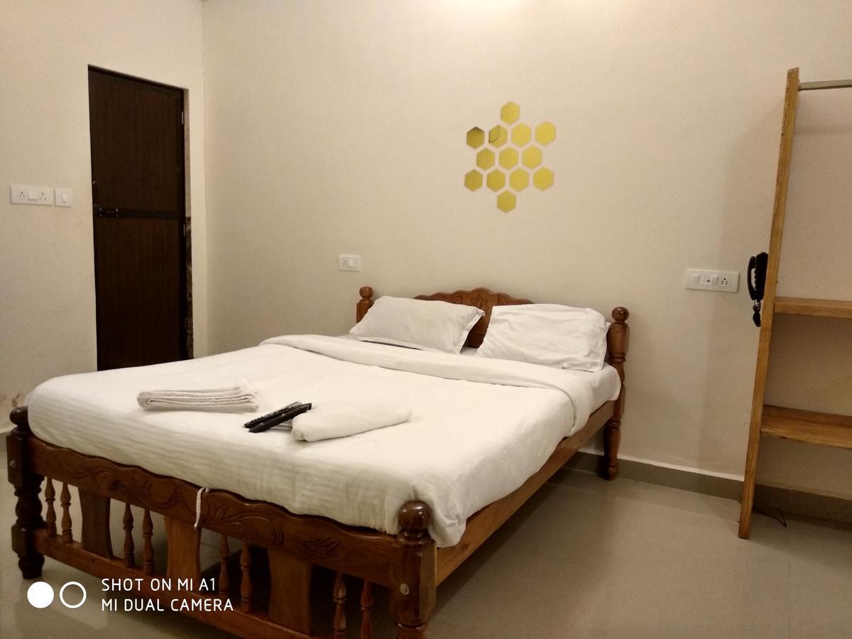 Candolim Beach Place Exterior foto